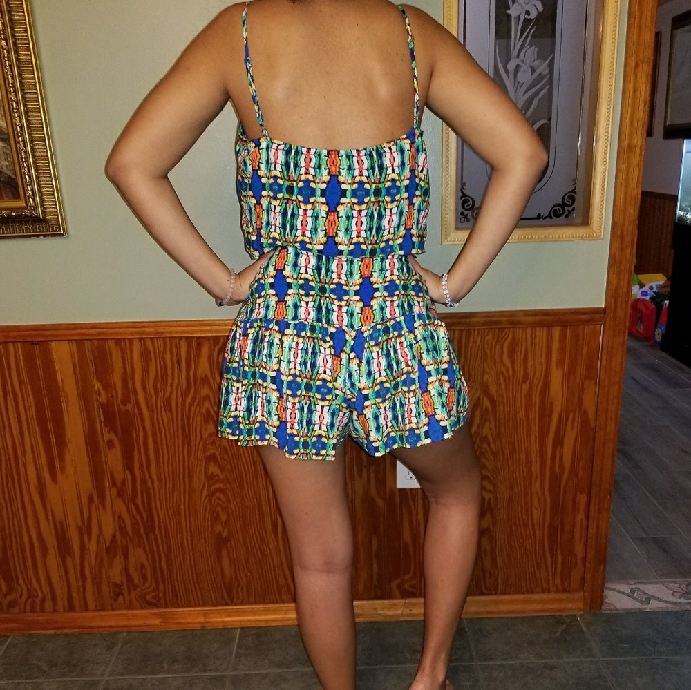 Beautiful Colorful Romper - Picture 2 of 7